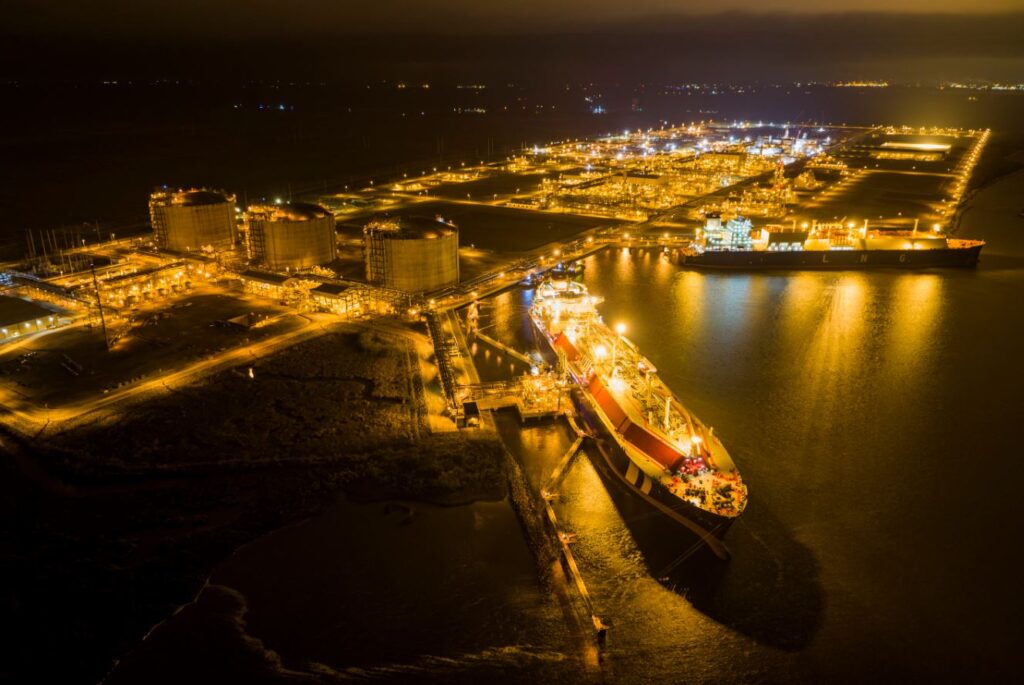 Cameron LNG night berty - Перезапуск СПГ завода Cameron LNG отложен из-за аварийной остановки