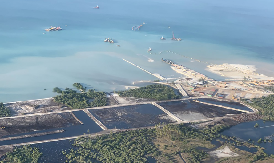 Total сокращает штат сотрудников Mozambique LNG из-за атак исламистов