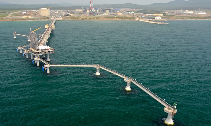 Интерес Китая к пакету Shell в заводе СПГ Сахалин-2 вынуждает Японию остаться