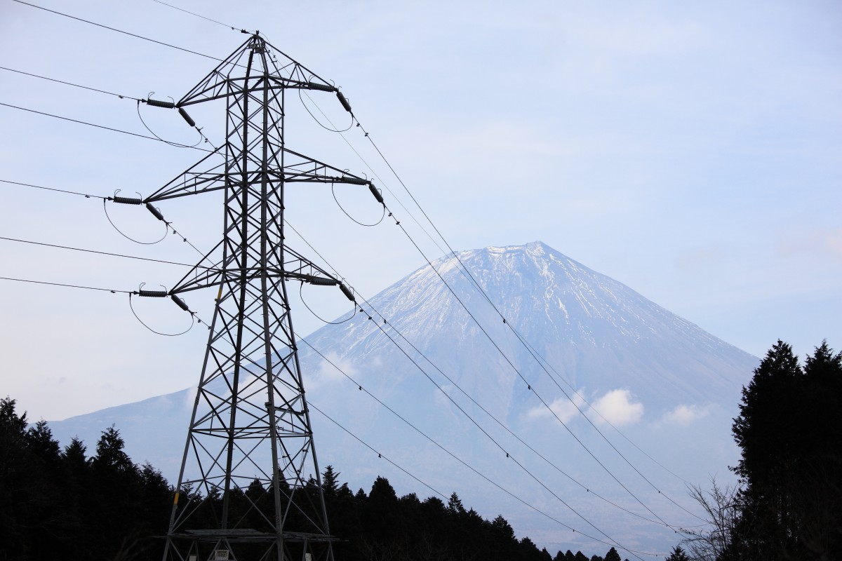 2021 07 Japan Fudji n powerline - Энергобаланс Японии пересматривается: больше всех проиграет СПГ