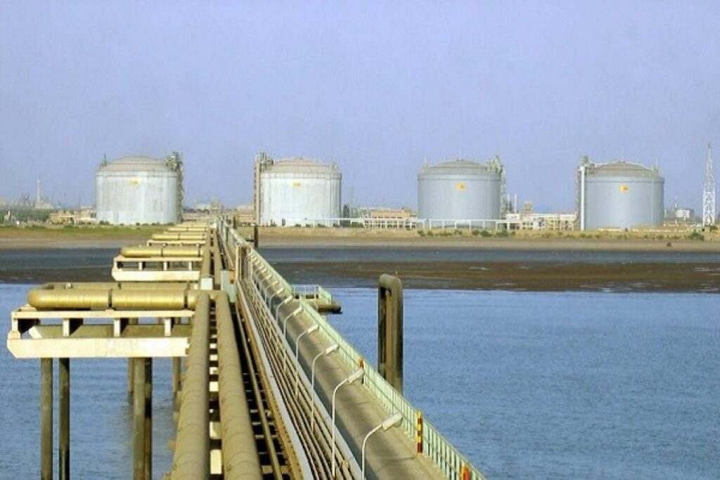 Dahej LNG - Крупнейший в Индии импортер СПГ Petronet построит еще два хранилища СПГ на терминале Dahej LNG