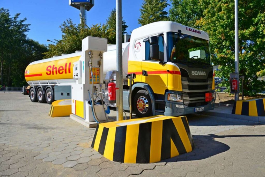 2021 10 scania lng shell - Shell запускает новую СПГ-АЗС в Германии