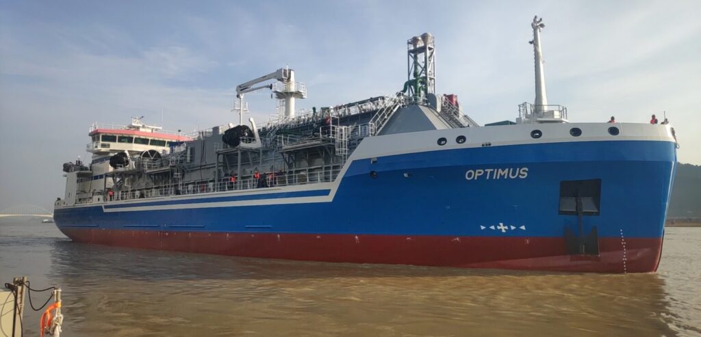 Optimus LNG bunkering - Optimus – первое бункеровочное судно СПГ в Финском заливе