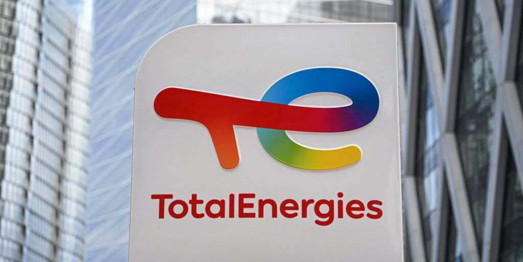 TotalEnergie banner n building - Стратегия TotalEnergies: Основу роста составит СПГ