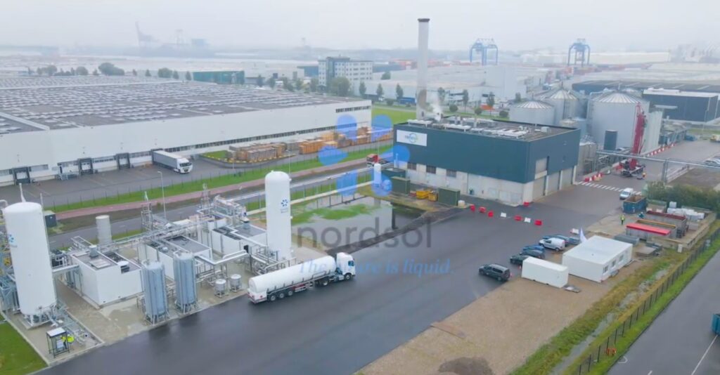 Amsterdam Westpoort starts commercial loading 2021 10 28 airview - <vid /> Nordsol начала коммерческие отгрузки био-СПГ со своего мини-завода в Амстердам-Вестпорт