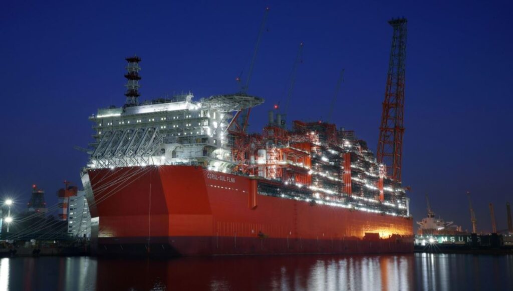 Coral Sul FLNG on SHI 2021 11 15 - Церемония наречения плавучего СПГ завода Coral Sul FLNG прошла в Южной Корее