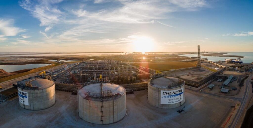 Corpus Christi Storage sunset bubbled - Cheniere и Sinochem Group подписали долгосрочное соглашение о купле-продаже СПГ