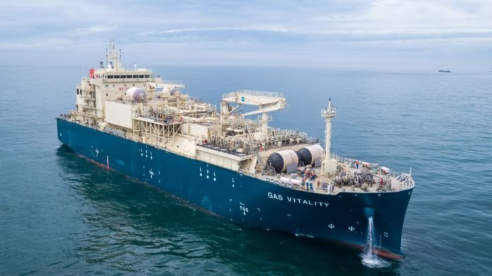 Gas Vitality, первое во Франции судно для бункеровки СПГ прибыло в Марсель