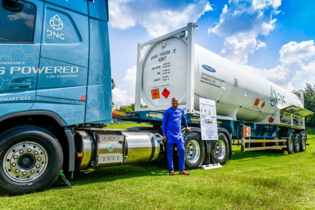 DNG Energy LNG truck - DNG Energy получила лицензии на импорт СПГ в ЮАР