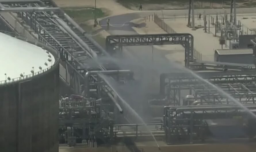 Американскому заводу СПГ Freeport LNG разрешили начать запуск после июльского инцидента