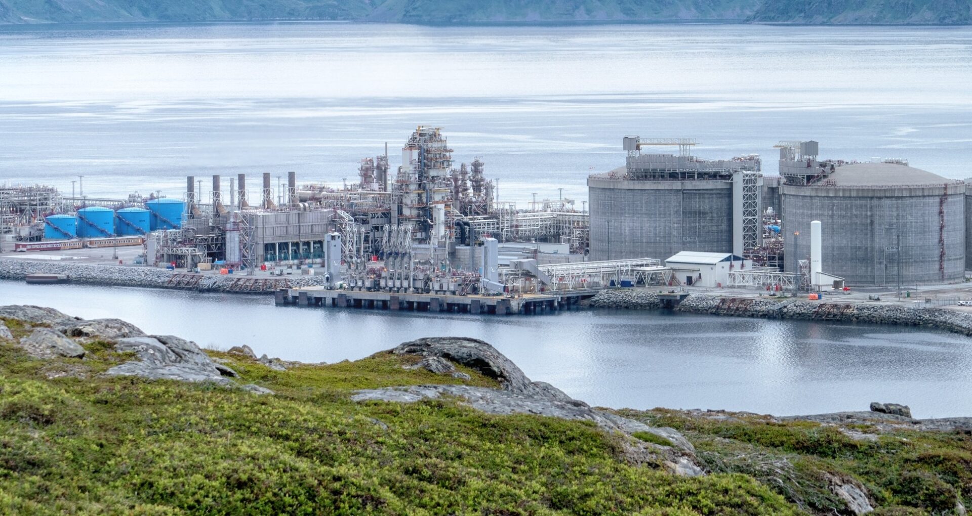 Hammerfest LNG onshor view cr0 - Equinor возобновляет производство СПГ на Hammerfest LNG после аварийного останова