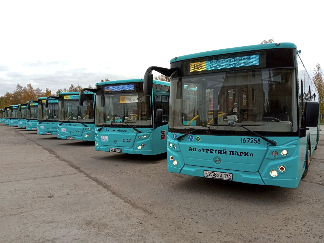 3park 2021 10 - Третий парк выпустил на маршруты Петербурга 100 новых автобусов на СПГ