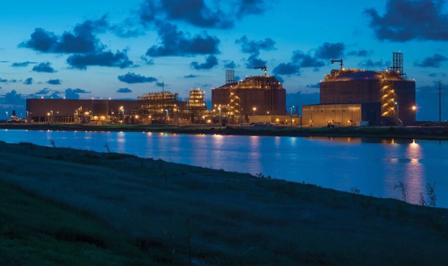 Freeport LNG снова сдвигает строительство четвертой линии
